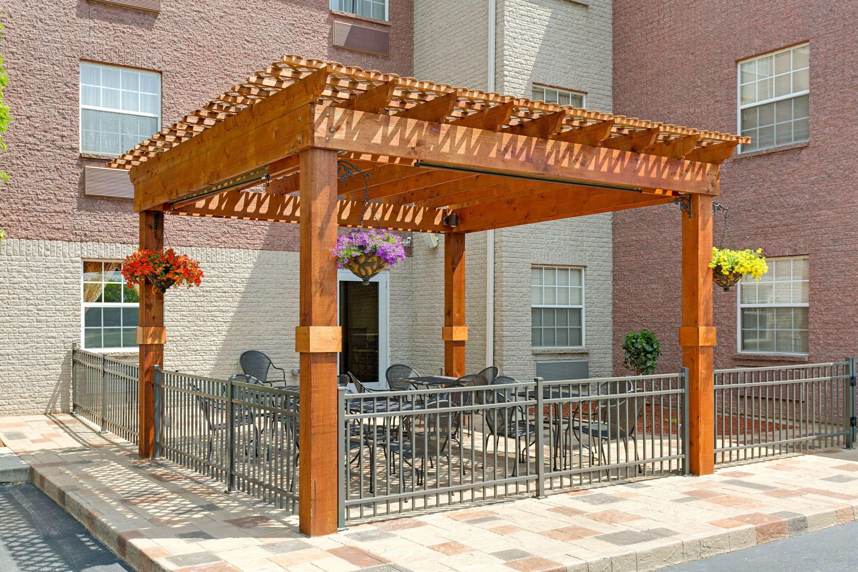 Hawthorn Suites By Wyndham Cincinnati/Sharonville Exterior photo